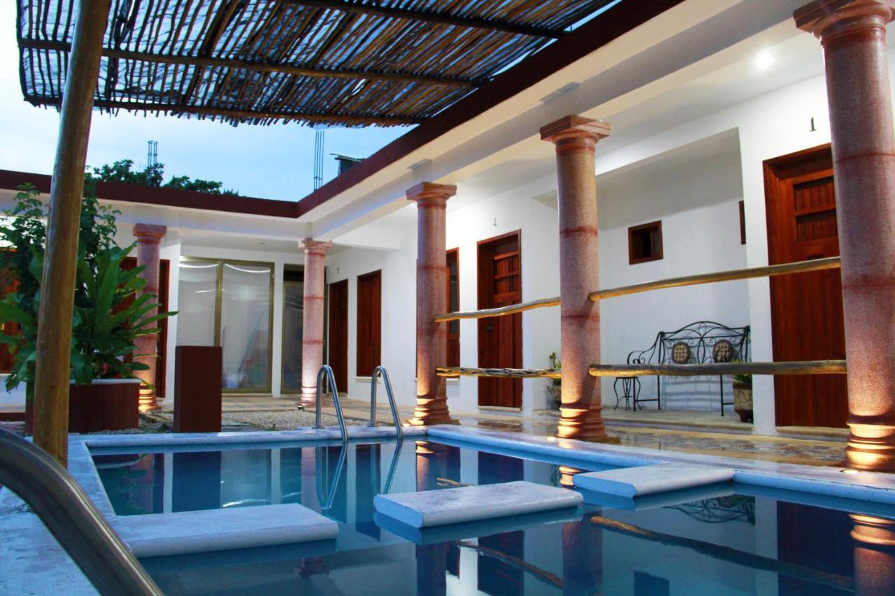 Hotel Las Mestizas Valladolid  Zewnętrze zdjęcie